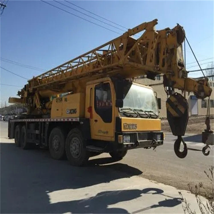 吉阳哪里有专业吊车出租